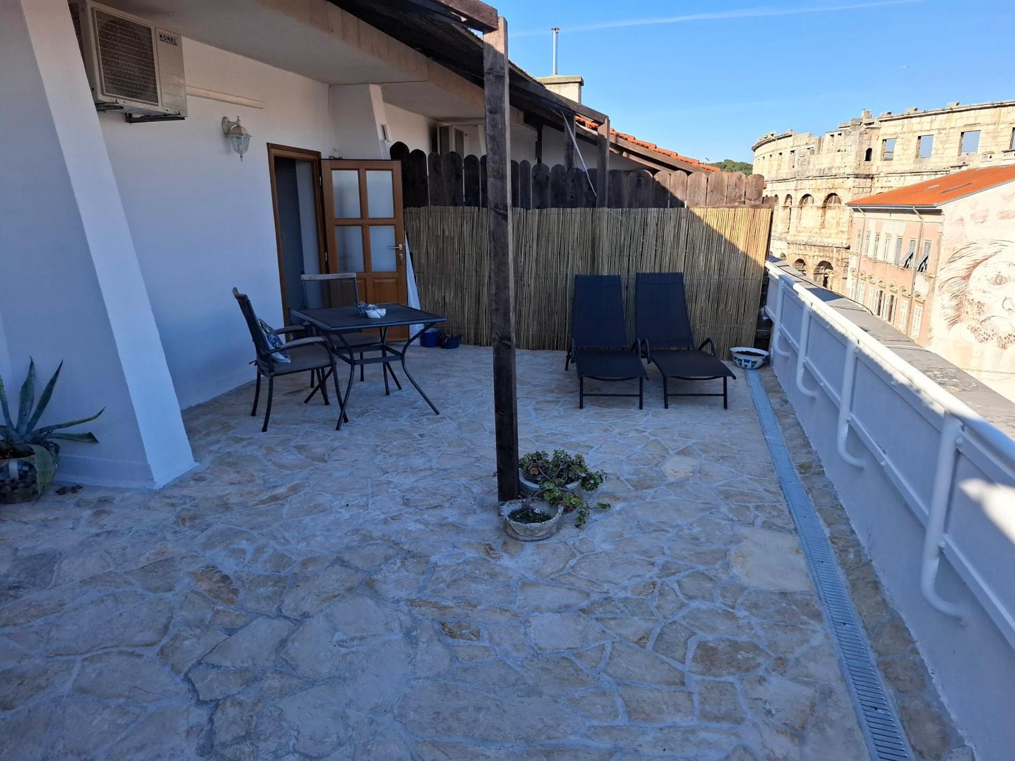 Terrace Dream View Over Amphitheatre Pula Exterior photo